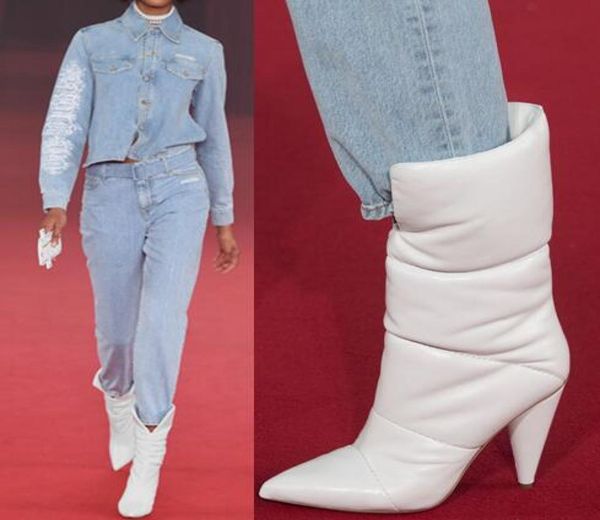 foreign trade large size booties star snow boots cone high heel pointed bare boots tide female thick middle shoes comfortable warm8394606, Black
foreign trade large size booties star snow boots cone high heel pointed bare boots tide female thick middle shoes comfortable warm8394606, Black