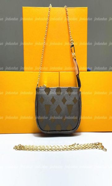 7a quality double chain mini camera card wallets shoulder bag women039s men tote crossbody bags luxury designer mylon holders s3438197, Red;black
7a quality double chain mini camera card wallets shoulder bag women039s men tote crossbody bags luxury designer mylon holders s3438197, Red;black