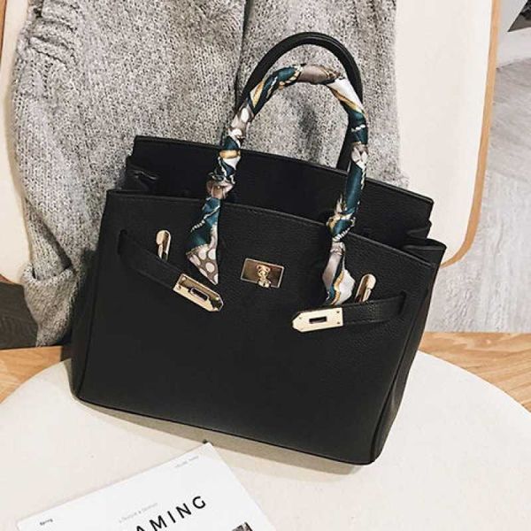 tote bags brkins red bag large capacity bag women's 2023 new fashionable and fashionable women's handbag feeling single shoulder c
tote bags brkins red bag large capacity bag women's 2023 new fashionable and fashionable women's handbag feeling single shoulder c