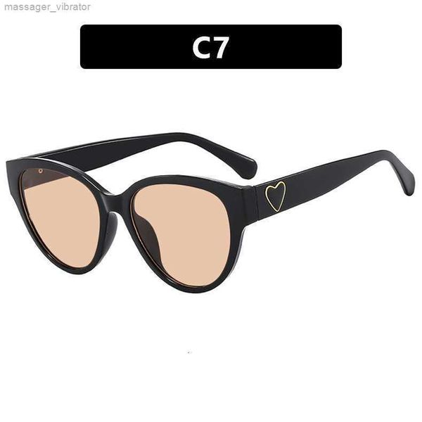 flat cat's eye light love mirror anti blue light 2023 new plain face spicy girl shows slim weight can be paired with myopia lens frame, White;black
flat cat's eye light love mirror anti blue light 2023 new plain face spicy girl shows slim weight can be paired with myopia lens frame, White;black