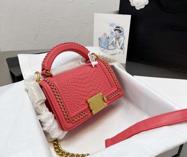 designer bag women's luxury handbag fashion wallet shoulder carrying bag with chain shopping bag 002
designer bag women's luxury handbag fashion wallet shoulder carrying bag with chain shopping bag 002