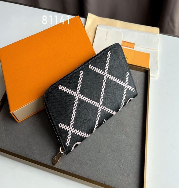 wallet designer envelope purses fashion card holder luxury flap messenger bag shopping clutch casual tote women handbags classic c2423671, Red;black
wallet designer envelope purses fashion card holder luxury flap messenger bag shopping clutch casual tote women handbags classic c2423671, Red;black