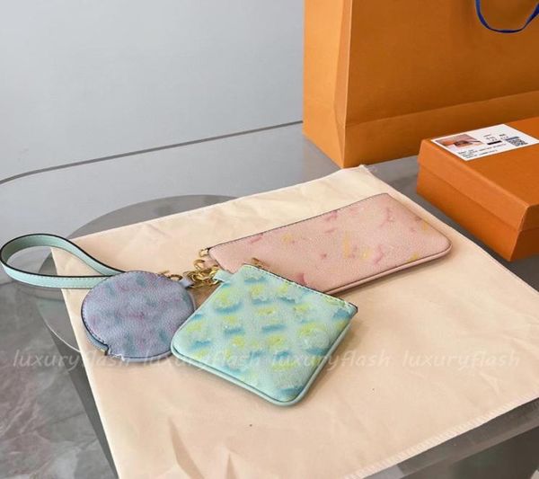luxurys coin pouch key purse 22ss handbag 3pcsset genuine leather lady fashion designers wallet letter clutch bag7664770, Red;black
luxurys coin pouch key purse 22ss handbag 3pcsset genuine leather lady fashion designers wallet letter clutch bag7664770, Red;black