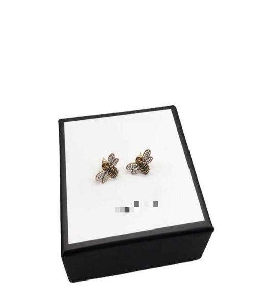 luxury stud 2021 new tide pearl bee g letters retro earrings female niche temperament8762410, Golden;silver
luxury stud 2021 new tide pearl bee g letters retro earrings female niche temperament8762410, Golden;silver