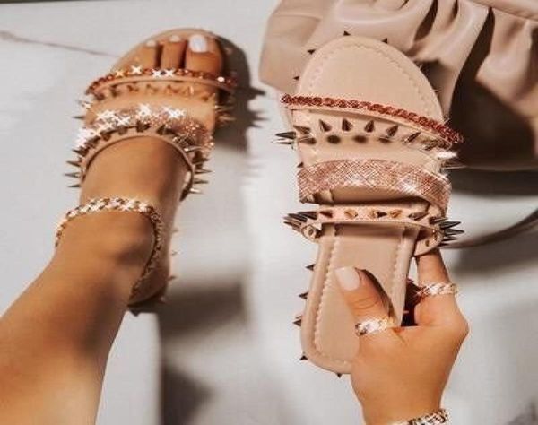 2021 r shoes slides summer beach indoor flat g sandals slippers house flip flops with spike sandal box5768213, Black
2021 r shoes slides summer beach indoor flat g sandals slippers house flip flops with spike sandal box5768213, Black