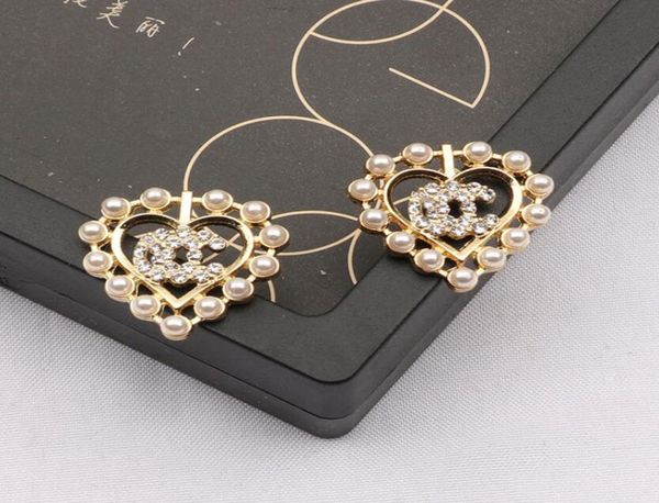 whole fashion earrings ear stud earring gold plated crystal pearl party women wedding lovers gift engagement jewellery stateme7476220, Golden;silver
whole fashion earrings ear stud earring gold plated crystal pearl party women wedding lovers gift engagement jewellery stateme7476220, Golden;silver