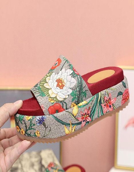 2020 fashion new designer women sandals luxury gear bottoms striped nonslip summer red strawberry slipp3663465, Black
2020 fashion new designer women sandals luxury gear bottoms striped nonslip summer red strawberry slipp3663465, Black