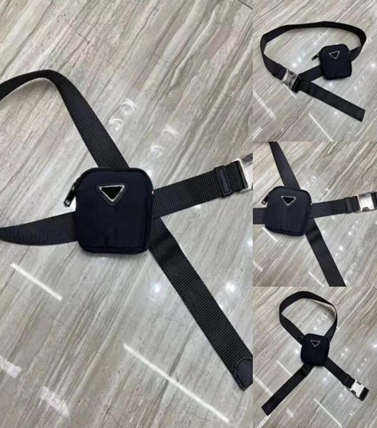 fashion outdoor leisure waist bag neutral nylon designer letter zipper classic triangular adjustable belt black mini wallet card b8401030
fashion outdoor leisure waist bag neutral nylon designer letter zipper classic triangular adjustable belt black mini wallet card b8401030