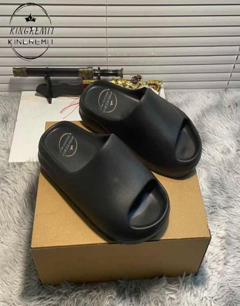 designer slippers sandals classic slippers desert sand bone resin earth brown core beige triple white black trianers7053995
designer slippers sandals classic slippers desert sand bone resin earth brown core beige triple white black trianers7053995