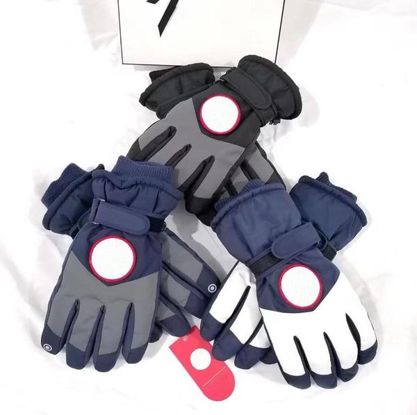 men' and women' gloves winter outdoor sports motorcycle warm five fingers ski gloves, Blue;gray
men' and women' gloves winter outdoor sports motorcycle warm five fingers ski gloves, Blue;gray