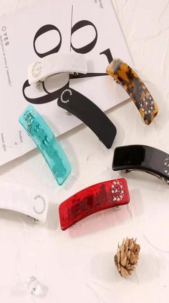 classic crystal barrettes designer plastic multicolor women for girl hair clips letter fashion acrylic accessories je2275551, Golden;silver
classic crystal barrettes designer plastic multicolor women for girl hair clips letter fashion acrylic accessories je2275551, Golden;silver