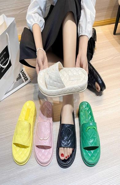 women plaid quilted sandals designer slipper flat platform sandal outdoor beach flip flops pu leather embroidered c casual shoes d6046748, Black
women plaid quilted sandals designer slipper flat platform sandal outdoor beach flip flops pu leather embroidered c casual shoes d6046748, Black