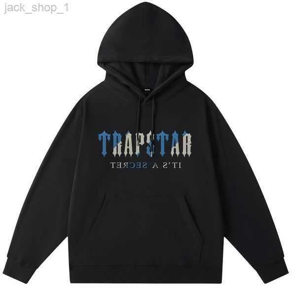 trapstar tracksuit hoodie mens tracksuit designer shirts print letter luxury black and white grey rainbow color summer sports fashion cotton
trapstar tracksuit hoodie mens tracksuit designer shirts print letter luxury black and white grey rainbow color summer sports fashion cotton