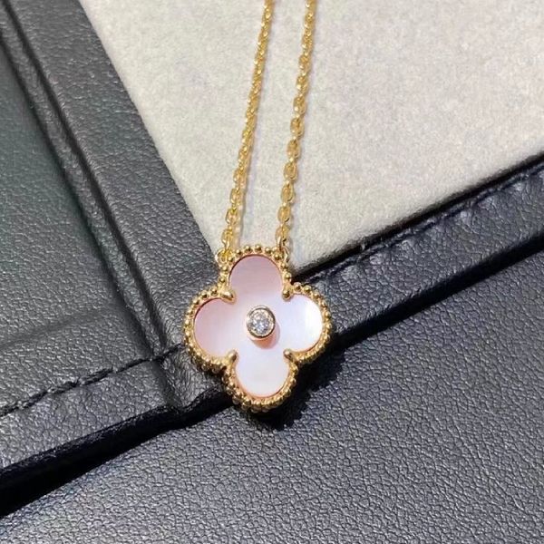 2023-womens luxury designer necklace fashion four-leaf clover cleef pendant necklace 18k gold necklaces jewelry, Silver
2023-womens luxury designer necklace fashion four-leaf clover cleef pendant necklace 18k gold necklaces jewelry, Silver