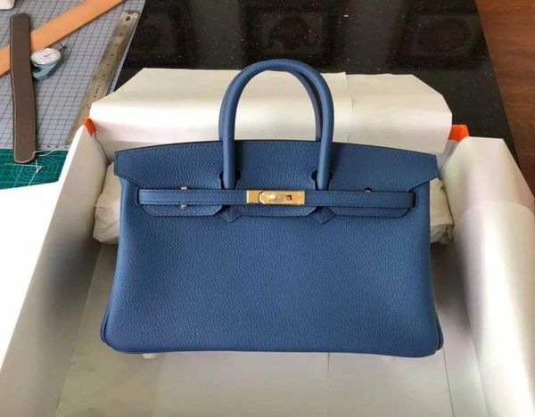 25 35 30cm designer bags handbag purse women berkin tote genuine leather handbags lady fashion luxurys designers shoulder crossbod1700648
25 35 30cm designer bags handbag purse women berkin tote genuine leather handbags lady fashion luxurys designers shoulder crossbod1700648