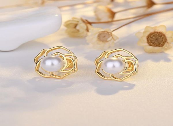 2022 new ol luxury pearl designer stud earrings for girls sweet rose flower 925 silver needle ear rings jewelry4323254, Golden;silver
2022 new ol luxury pearl designer stud earrings for girls sweet rose flower 925 silver needle ear rings jewelry4323254, Golden;silver
