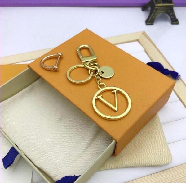2021 keychain designer keychains women mens key charm new luxurys designers key chain letters with box d217137f2137732, Silver
2021 keychain designer keychains women mens key charm new luxurys designers key chain letters with box d217137f2137732, Silver