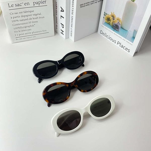 triumphal arch women's winter oval 2023 new acetate sunglasses nylon cat glasses, White;black
triumphal arch women's winter oval 2023 new acetate sunglasses nylon cat glasses, White;black