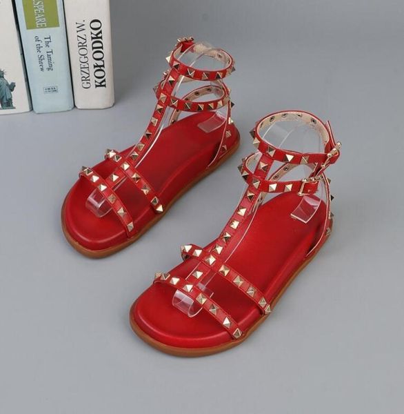 fashion new 2019 summer style slippers shoes women sandals female drag sandals rivet jelly sandals slippers 8537210, Black
fashion new 2019 summer style slippers shoes women sandals female drag sandals rivet jelly sandals slippers 8537210, Black