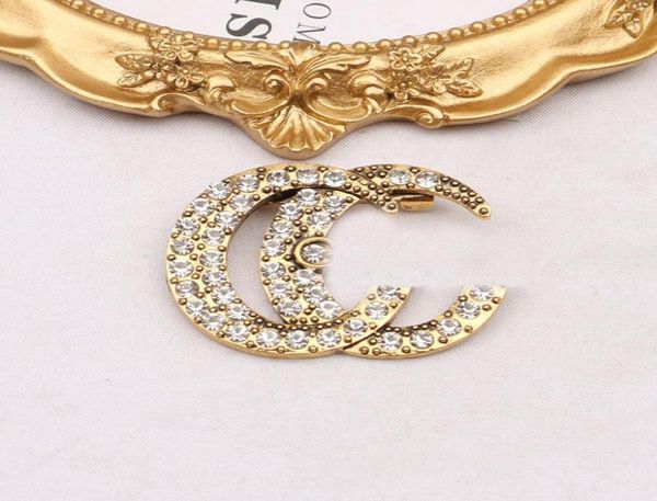 vintage designer bronze brooches men women fashion brand letter inlay crystal rhinestone sweater suit collar pin brooche geometric4532796, Gray
vintage designer bronze brooches men women fashion brand letter inlay crystal rhinestone sweater suit collar pin brooche geometric4532796, Gray