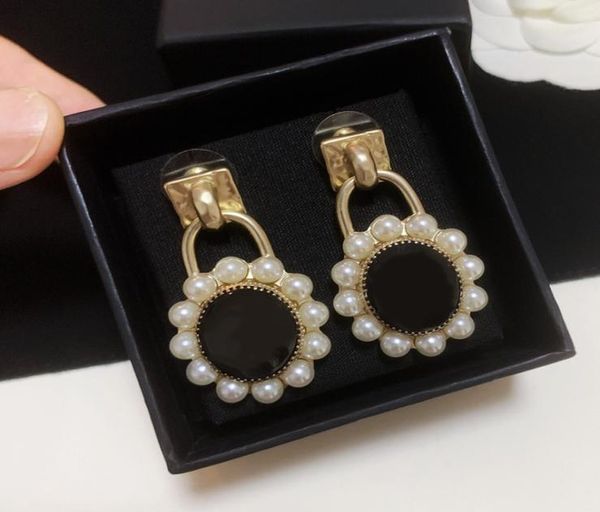 designer earrings stud have stamp classic double letter black resin pearl pendant 925 silver needle with box8700894, Golden;silver
designer earrings stud have stamp classic double letter black resin pearl pendant 925 silver needle with box8700894, Golden;silver