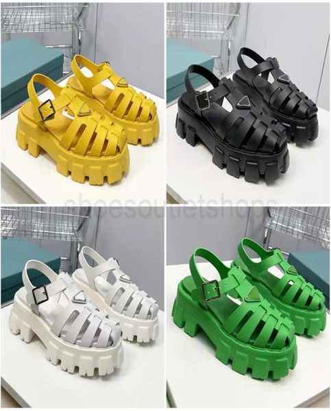 women designer sandals rubber sandal fashion platform slides triangle metal slippers retro beach loafers round toe sandal7123718, Black
women designer sandals rubber sandal fashion platform slides triangle metal slippers retro beach loafers round toe sandal7123718, Black