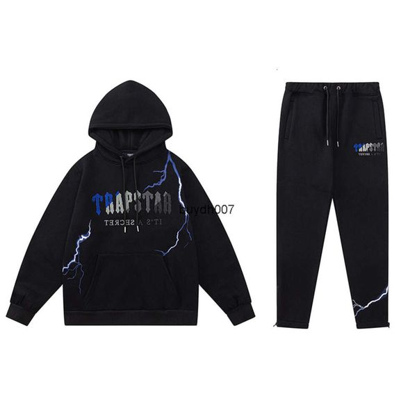 8kof men and women hoodie sweatshirt trapstar set new lightning sweater embroidery fashion brand plush zipper sports casual, Black
8kof men and women hoodie sweatshirt trapstar set new lightning sweater embroidery fashion brand plush zipper sports casual, Black