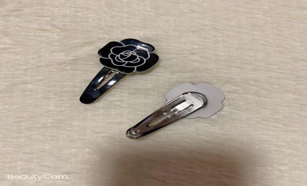 fashion black and white acrylic flower hair clips side clip hairpins popular head accessories in european and american countries4679847, Golden;silver
fashion black and white acrylic flower hair clips side clip hairpins popular head accessories in european and american countries4679847, Golden;silver