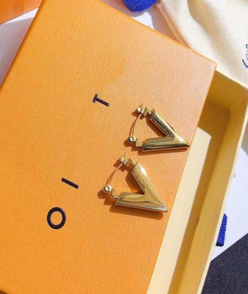 charm womens 18k gold earrings brand letter love earrings designer fashion european celtic jewelry luxury wedding party gift acces1140205, Golden
charm womens 18k gold earrings brand letter love earrings designer fashion european celtic jewelry luxury wedding party gift acces1140205, Golden
