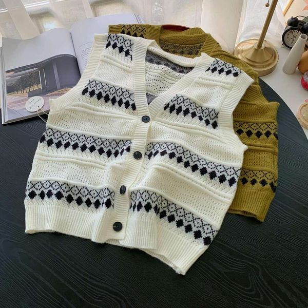 vintage jacquard knit vest cardigan womens autumn winter design sense small white sleeveless stacking top, Black;white
vintage jacquard knit vest cardigan womens autumn winter design sense small white sleeveless stacking top, Black;white