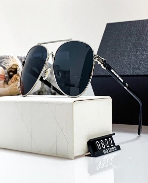 9822 whole designer sunglasses original eyeglasses outdoor shades pc frame fashion classic lady mirrors for women and men glas1918258, White;black
9822 whole designer sunglasses original eyeglasses outdoor shades pc frame fashion classic lady mirrors for women and men glas1918258, White;black