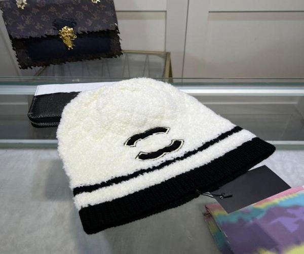 luxury designer beanie bonnet cold hat winter hat classic style soft comfortable warm fashion wool hats very beautiful good2285778, Blue;gray
luxury designer beanie bonnet cold hat winter hat classic style soft comfortable warm fashion wool hats very beautiful good2285778, Blue;gray