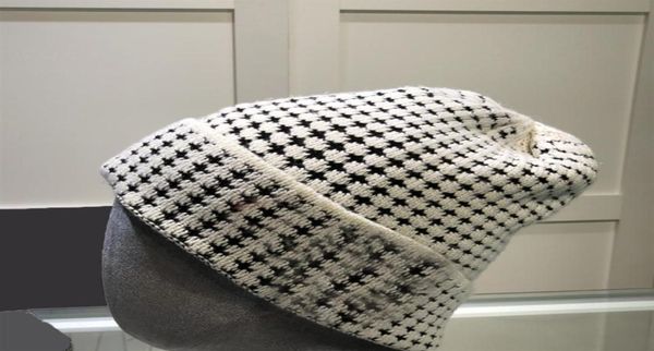 23ss 6colors designer knitted beanie caps autumn winter warm wool embroidery fashion hats156d1609806, Blue;gray
23ss 6colors designer knitted beanie caps autumn winter warm wool embroidery fashion hats156d1609806, Blue;gray