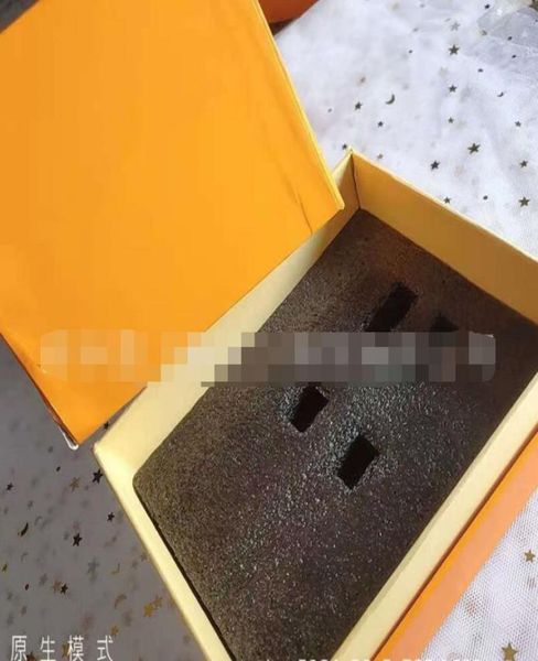 luxury keychains designer key buckle purse pendant bags dog style design bag doll chains key buckles 6 color with box7322033, Slivery;golden
luxury keychains designer key buckle purse pendant bags dog style design bag doll chains key buckles 6 color with box7322033, Slivery;golden