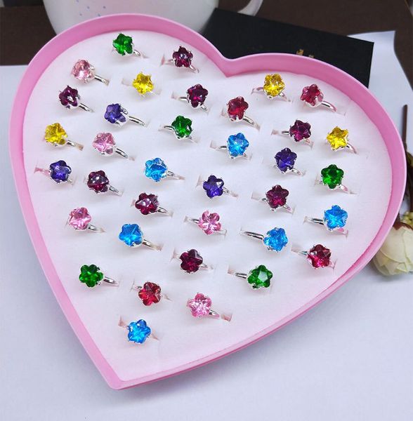 whole 50pcslot new children ring princess cute super cute diamond cartoon jewelry girl baby color rhinestone2327537, Golden;silver
whole 50pcslot new children ring princess cute super cute diamond cartoon jewelry girl baby color rhinestone2327537, Golden;silver
