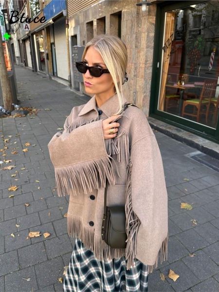 womens trench coats khaki tassel jacket lapel female single breasted autumn long sleeve loose coat women fashion vintage casual street outer, Tan;black
womens trench coats khaki tassel jacket lapel female single breasted autumn long sleeve loose coat women fashion vintage casual street outer, Tan;black