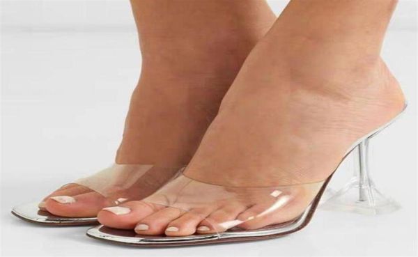 amina muaddi sandals women lupita metallic mules pvc strap transparent curved ladies clear fashion summer crystal heel shoes s5938215, Black
amina muaddi sandals women lupita metallic mules pvc strap transparent curved ladies clear fashion summer crystal heel shoes s5938215, Black
