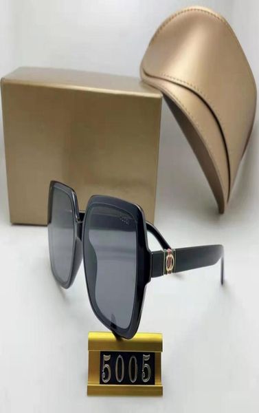 2022 sunglasses luxurious designer for woman men uv400 eyewear metal gold frame fashion sun glasses mens women mirror ray sunglass2019708, White;black
2022 sunglasses luxurious designer for woman men uv400 eyewear metal gold frame fashion sun glasses mens women mirror ray sunglass2019708, White;black