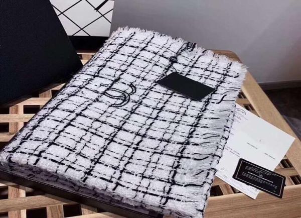 2 color fashion cashmere blended plaid warm scarf woman and men scarves classic big letter shawl size 180x70 cm witho4259948, Blue;gray
2 color fashion cashmere blended plaid warm scarf woman and men scarves classic big letter shawl size 180x70 cm witho4259948, Blue;gray