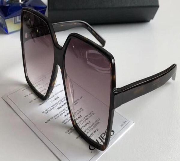 232 sunglasses fashion women popular full frame uv400 lens summer style big square frame come with case4084688, White;black
232 sunglasses fashion women popular full frame uv400 lens summer style big square frame come with case4084688, White;black