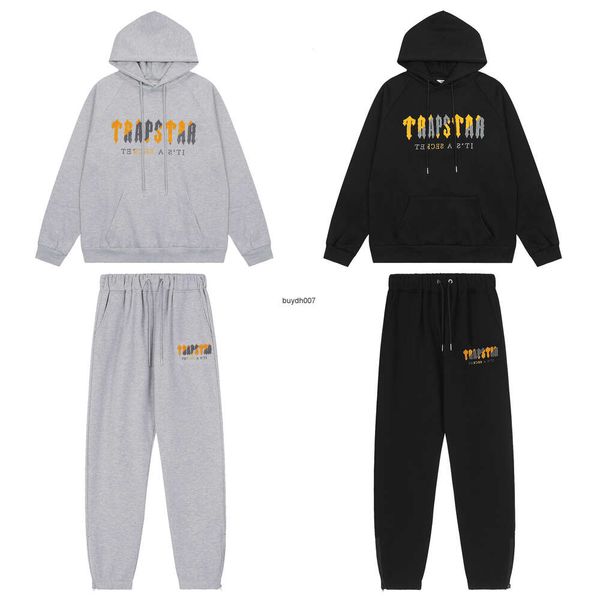 3jx7 men and women hoodie sweatshirt trapstar fashion brand gradient letter tiger head towel embroidered plush hooded sweater casual sports, Black
3jx7 men and women hoodie sweatshirt trapstar fashion brand gradient letter tiger head towel embroidered plush hooded sweater casual sports, Black