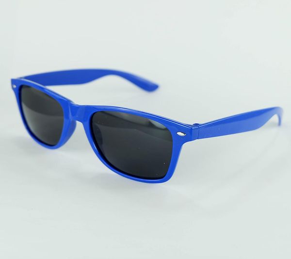 man woman good classical cool sunglasses with uv400 lenses full plastic multi colors6456486, White;black
man woman good classical cool sunglasses with uv400 lenses full plastic multi colors6456486, White;black