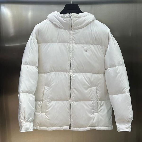 2023 coats designer women's new autumn and winter puffer coat with triangular logo, hooded down jacket, women's bread jacket, warm, Black
2023 coats designer women's new autumn and winter puffer coat with triangular logo, hooded down jacket, women's bread jacket, warm, Black