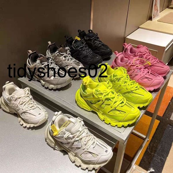 balenciga 3rd generation dad shoes sports couple shoes track3.0 outdoor running shoes, Black
balenciga 3rd generation dad shoes sports couple shoes track3.0 outdoor running shoes, Black