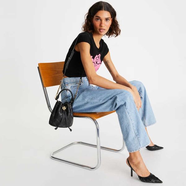 luxury toryy burchh designer bag women's drawstring bucket bag one shoulder women tb shoulder bags fashion handbags
luxury toryy burchh designer bag women's drawstring bucket bag one shoulder women tb shoulder bags fashion handbags