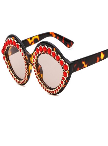 2019new fashion diamond lips sunglasses women diamonds sun glasses vintage brand designer oval shade uv400 y2527797524, White;black
2019new fashion diamond lips sunglasses women diamonds sun glasses vintage brand designer oval shade uv400 y2527797524, White;black
