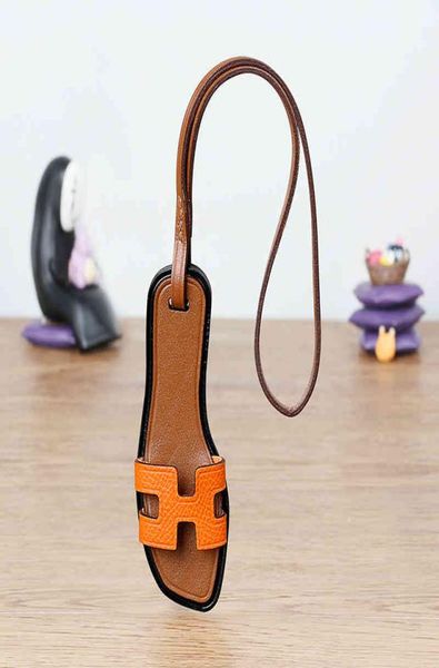 brand sandals charm trending cow leather slipper bag ornament luxury trendy shoe keychain women accessory pendant6368601, Silver
brand sandals charm trending cow leather slipper bag ornament luxury trendy shoe keychain women accessory pendant6368601, Silver