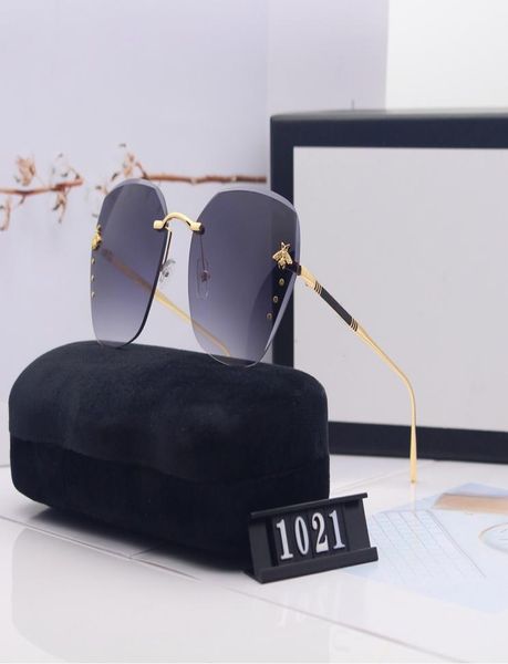 2023 summer little bee rimless sunglasses fashion women sun glasses goggle glass style uv400 6 color option with box7695403, White;black
2023 summer little bee rimless sunglasses fashion women sun glasses goggle glass style uv400 6 color option with box7695403, White;black