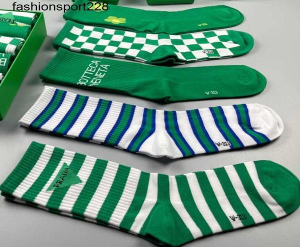 designer socks luxury botega new green jacquard pure cotton men women fashion casual medium tube socks6157968, White;pink
designer socks luxury botega new green jacquard pure cotton men women fashion casual medium tube socks6157968, White;pink