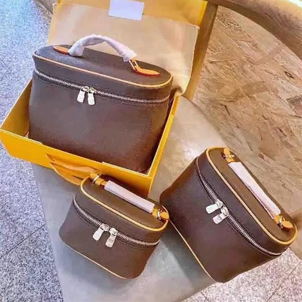

2022 lady cosmetic bags cases fashion makeup bag women designers toiletry travel pouch ladies purses handbags 21192307v